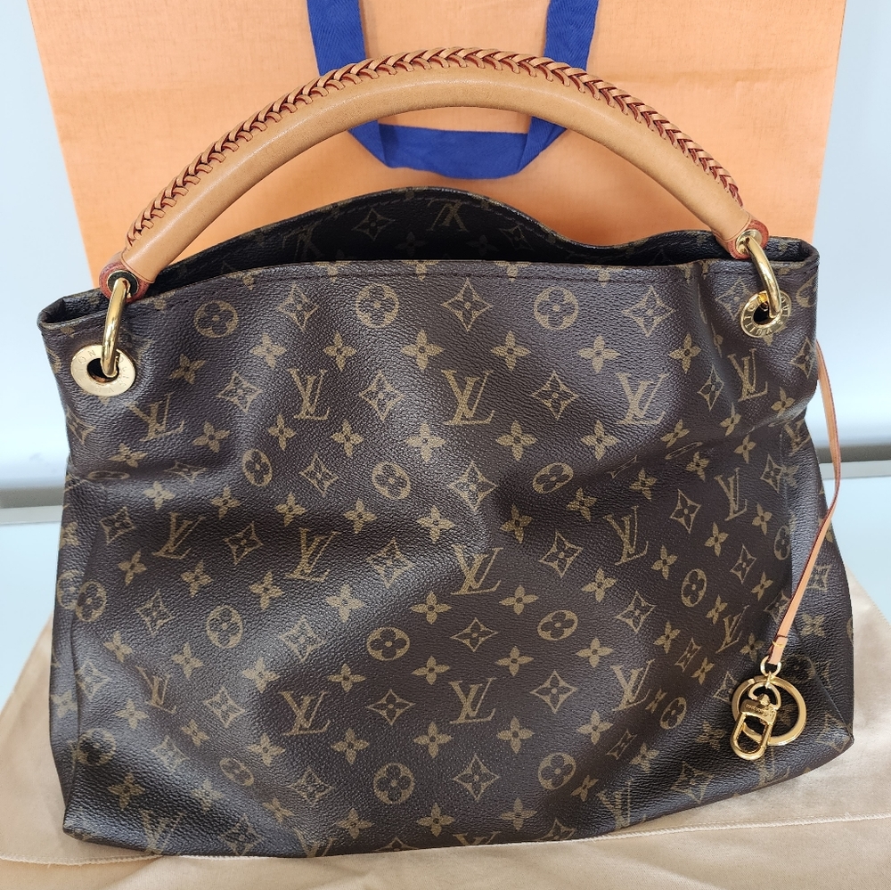 Louis Vuitton Artsey MM